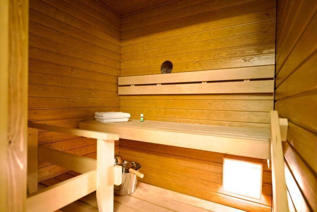 1Br Suite - King Size Bed - Wi-Fi - Gym & Sauna Rovaniemi Buitenkant foto